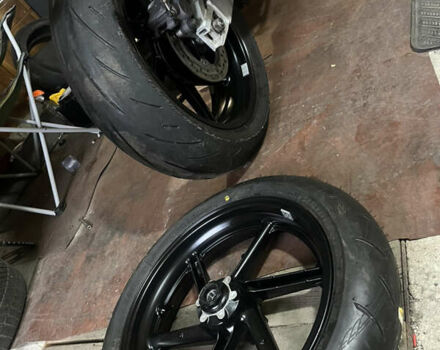 Белый Хонда CBR 900RR, объемом двигателя 0.9 л и пробегом 70 тыс. км за 3900 $, фото 3 на Automoto.ua