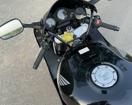 Хонда CBR 900RR, объемом двигателя 0.92 л и пробегом 0 тыс. км за 4500 $, фото 14 на Automoto.ua