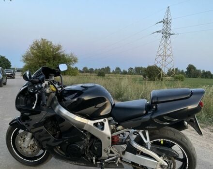 Хонда CBR 900RR, объемом двигателя 0.92 л и пробегом 0 тыс. км за 4500 $, фото 21 на Automoto.ua