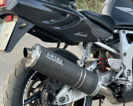 Хонда CBR 900RR, объемом двигателя 0.92 л и пробегом 0 тыс. км за 4500 $, фото 9 на Automoto.ua