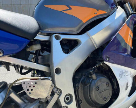 Серый Хонда CBR 900RR, объемом двигателя 0 л и пробегом 70 тыс. км за 3200 $, фото 2 на Automoto.ua