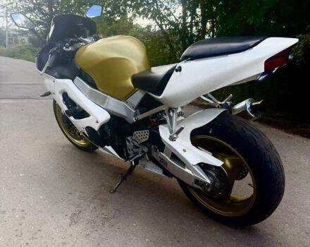 Белый Хонда CBR 929RR, объемом двигателя 0.93 л и пробегом 28 тыс. км за 4500 $, фото 6 на Automoto.ua