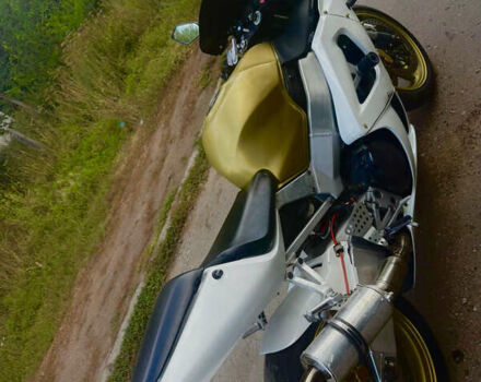Белый Хонда CBR 929RR, объемом двигателя 0.93 л и пробегом 28 тыс. км за 4500 $, фото 5 на Automoto.ua