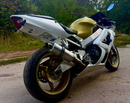 Белый Хонда CBR 929RR, объемом двигателя 0.93 л и пробегом 28 тыс. км за 4500 $, фото 10 на Automoto.ua