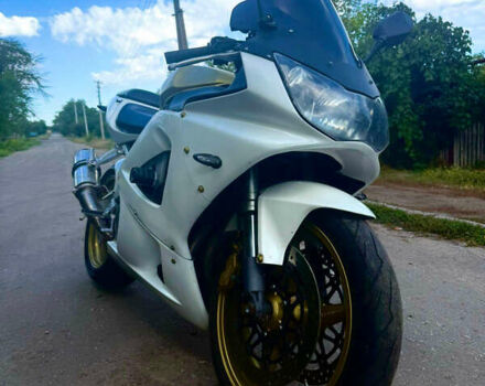 Белый Хонда CBR 929RR, объемом двигателя 0.93 л и пробегом 28 тыс. км за 4500 $, фото 3 на Automoto.ua