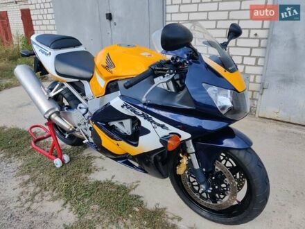 Хонда CBR 929RR 2000 у Кременчуге на Automoto.ua Хонда CBR 929RR, об'ємом двигуна 0 л та пробігом 20 тис. км за 5555 $, фото 1 на Automoto.ua