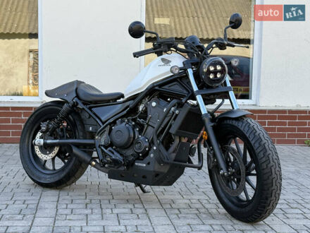 Хонда CMX 500 Rebel 2021 у Миколаєві на Automoto.ua Білий Хонда CMX 500 Rebel, об'ємом двигуна 0.47 л та пробігом 9 тис. км за 6999 $, фото 1 на Automoto.ua