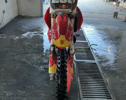 Красный Хонда CR 250R, объемом двигателя 0.25 л и пробегом 1 тыс. км за 3000 $, фото 2 на Automoto.ua
