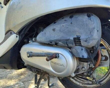 Белый Хонда Crea Scoopy AF-55, объемом двигателя 0 л и пробегом 13 тыс. км за 300 $, фото 5 на Automoto.ua