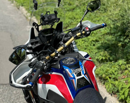Белый Хонда CRF 1000L Africa Twin, объемом двигателя 1 л и пробегом 31 тыс. км за 12400 $, фото 4 на Automoto.ua