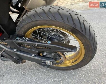 Белый Хонда CRF 1000L Africa Twin, объемом двигателя 1 л и пробегом 44 тыс. км за 12800 $, фото 7 на Automoto.ua