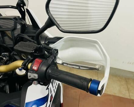 Білий Хонда CRF 1000L Africa Twin, об'ємом двигуна 1 л та пробігом 34 тис. км за 12500 $, фото 15 на Automoto.ua
