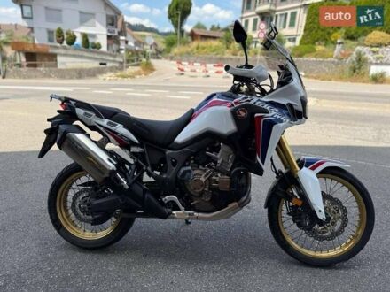 Хонда CRF 1000L Africa Twin 2016 в Чернигове на Automoto.ua Белый Хонда CRF 1000L Africa Twin, объемом двигателя 1 л и пробегом 44 тыс. км за 12800 $, фото 1 на Automoto.ua