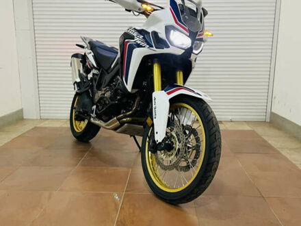 Хонда CRF 1000L Africa Twin 2017 у Києві на Automoto.ua Білий Хонда CRF 1000L Africa Twin, об'ємом двигуна 1 л та пробігом 34 тис. км за 12500 $, фото 1 на Automoto.ua