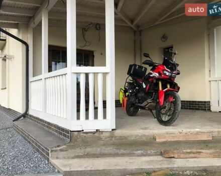 Красный Хонда CRF 1000L Africa Twin, объемом двигателя 1 л и пробегом 44 тыс. км за 11800 $, фото 4 на Automoto.ua