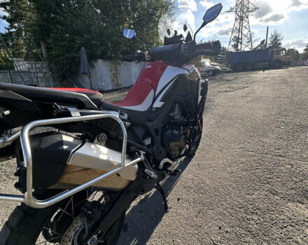 Красный Хонда CRF 1000L Africa Twin, объемом двигателя 1 л и пробегом 47 тыс. км за 12500 $, фото 24 на Automoto.ua