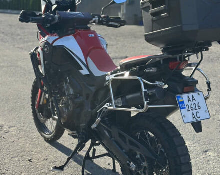 Красный Хонда CRF 1000L Africa Twin, объемом двигателя 1 л и пробегом 47 тыс. км за 12500 $, фото 7 на Automoto.ua
