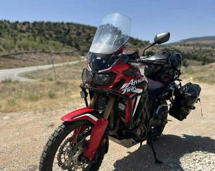 Красный Хонда CRF 1000L Africa Twin, объемом двигателя 1 л и пробегом 47 тыс. км за 12500 $, фото 27 на Automoto.ua