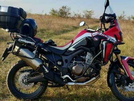 Хонда CRF 1000L Africa Twin 2018 у Тернополі на Automoto.ua Червоний Хонда CRF 1000L Africa Twin, об'ємом двигуна 1 л та пробігом 50 тис. км за 11100 $, фото 1 на Automoto.ua