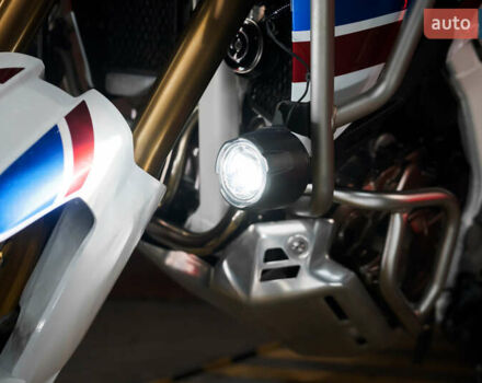 Хонда CRF 1000L Africa Twin, объемом двигателя 1 л и пробегом 44 тыс. км за 12500 $, фото 13 на Automoto.ua