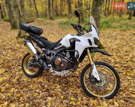 Хонда CRF 1000L Africa Twin, объемом двигателя 0 л и пробегом 32 тыс. км за 12000 $, фото 1 на Automoto.ua