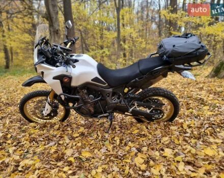 Хонда CRF 1000L Africa Twin, объемом двигателя 0 л и пробегом 32 тыс. км за 12000 $, фото 4 на Automoto.ua