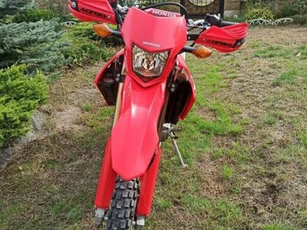 Хонда CRF 100F 2019 в Киеве на Automoto.ua Красный Хонда CRF 100F, объемом двигателя 0.2 л и пробегом 8 тыс. км за 4300 $, фото 1 на Automoto.ua