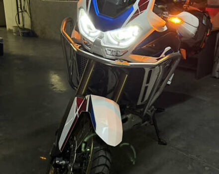 Хонда CRF 1100L Africa Twin, объемом двигателя 1.08 л и пробегом 7 тыс. км за 19000 $, фото 3 на Automoto.ua