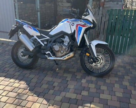 Хонда CRF 1100L Africa Twin, объемом двигателя 1 л и пробегом 11 тыс. км за 7000 $, фото 2 на Automoto.ua