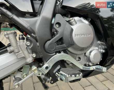 Красный Хонда CRF 300 Rally, объемом двигателя 0.29 л и пробегом 2 тыс. км за 6800 $, фото 8 на Automoto.ua
