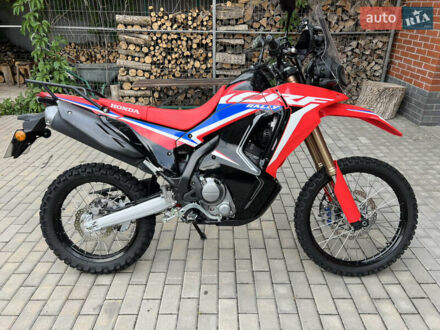 Хонда CRF 300 Rally 2021 в Харькове на Automoto.ua Красный Хонда CRF 300 Rally, объемом двигателя 0.29 л и пробегом 2 тыс. км за 6800 $, фото 1 на Automoto.ua