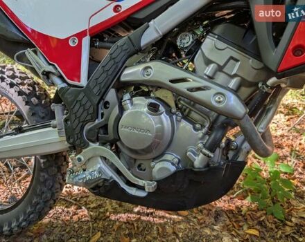 Хонда CRF 300L, объемом двигателя 0.29 л и пробегом 14 тыс. км за 5900 $, фото 4 на Automoto.ua