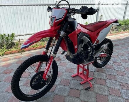 Красный Хонда CRF 450, объемом двигателя 0.45 л и пробегом 1 тыс. км за 11300 $, фото 1 на Automoto.ua