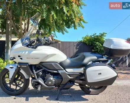 Білий Хонда CTX 700, об'ємом двигуна 0.7 л та пробігом 34 тис. км за 5850 $, фото 1 на Automoto.ua