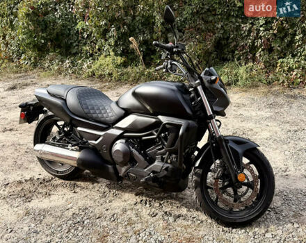 Черный Хонда CTX 700, объемом двигателя 0.67 л и пробегом 19 тыс. км за 8500 $, фото 1 на Automoto.ua