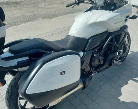 Белый Хонда CTX 700N, объемом двигателя 0.67 л и пробегом 20 тыс. км за 6300 $, фото 3 на Automoto.ua