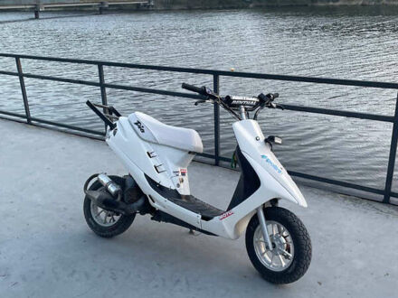 Хонда Dio AF-27 1996 у Тернополі на Automoto.ua Білий Хонда Dio AF-27, об'ємом двигуна 0.08 л та пробігом 24 тис. км за 500 $, фото 1 на Automoto.ua