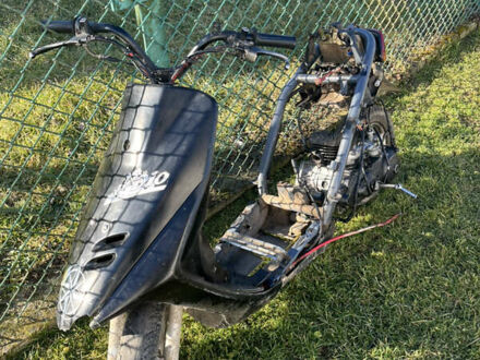 Хонда Dio AF-27 1996 в Стрые на Automoto.ua Черный Хонда Dio AF-27, объемом двигателя 0.49 л и пробегом 1 тыс. км за 120 $, фото 1 на Automoto.ua