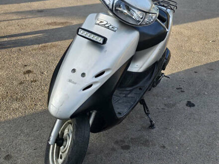 Хонда Dio AF-35 2002 в Первомайск на Automoto.ua Серый Хонда Dio AF-35, объемом двигателя 0 л и пробегом 2 тыс. км за 287 $, фото 1 на Automoto.ua