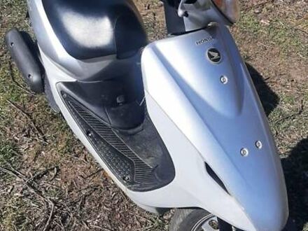 Хонда Dio AF-56 2004 у Голованевске на Automoto.ua Сірий Хонда Dio AF-56, об'ємом двигуна 0.05 л та пробігом 6 тис. км за 500 $, фото 1 на Automoto.ua