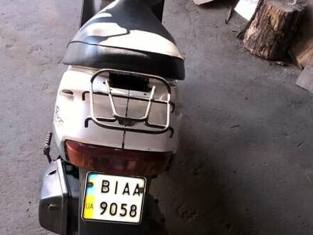 Хонда Dio AF-57 2004 у Лубнах на Automoto.ua Білий Хонда Dio AF-57, об'ємом двигуна 0 л та пробігом 500 тис. км за 289 $, фото 1 на Automoto.ua