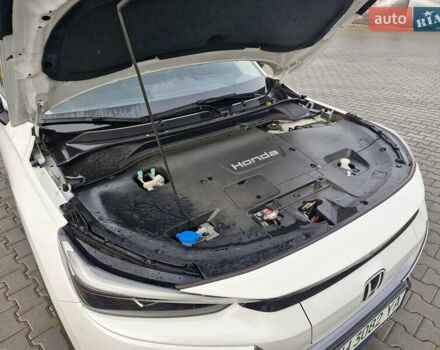 Белый Хонда eNS1, объемом двигателя 0 л и пробегом 18 тыс. км за 17500 $, фото 25 на Automoto.ua