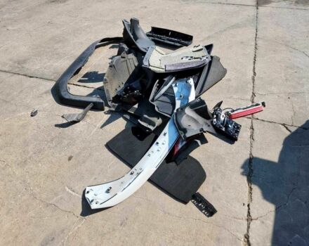 Белый Хонда FCX Clarity, объемом двигателя 0 л и пробегом 24 тыс. км за 4000 $, фото 11 на Automoto.ua