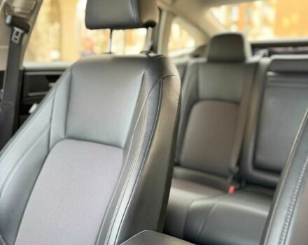 Черный Хонда FCX Clarity, объемом двигателя 1.5 л и пробегом 186 тыс. км за 15000 $, фото 4 на Automoto.ua