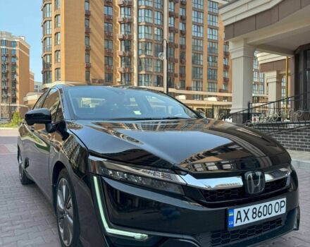 Черный Хонда FCX Clarity, объемом двигателя 1.5 л и пробегом 186 тыс. км за 15000 $, фото 2 на Automoto.ua