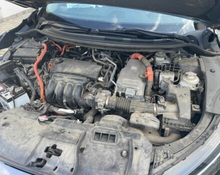 Серый Хонда FCX Clarity, объемом двигателя 1.5 л и пробегом 120 тыс. км за 9100 $, фото 7 на Automoto.ua