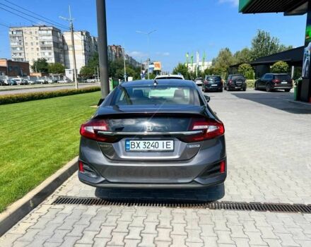 Серый Хонда FCX Clarity, объемом двигателя 1.5 л и пробегом 152 тыс. км за 15450 $, фото 4 на Automoto.ua