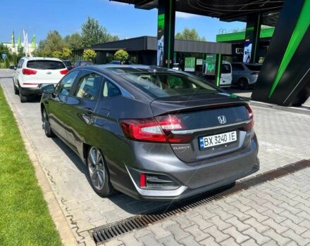 Серый Хонда FCX Clarity, объемом двигателя 1.5 л и пробегом 152 тыс. км за 15450 $, фото 3 на Automoto.ua