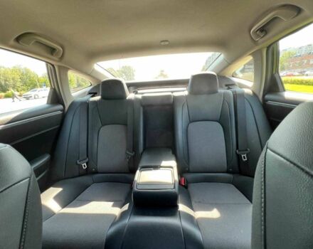 Серый Хонда FCX Clarity, объемом двигателя 1.5 л и пробегом 152 тыс. км за 15450 $, фото 13 на Automoto.ua