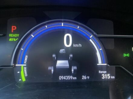 Серый Хонда FCX Clarity, объемом двигателя 0.15 л и пробегом 94 тыс. км за 22000 $, фото 1 на Automoto.ua